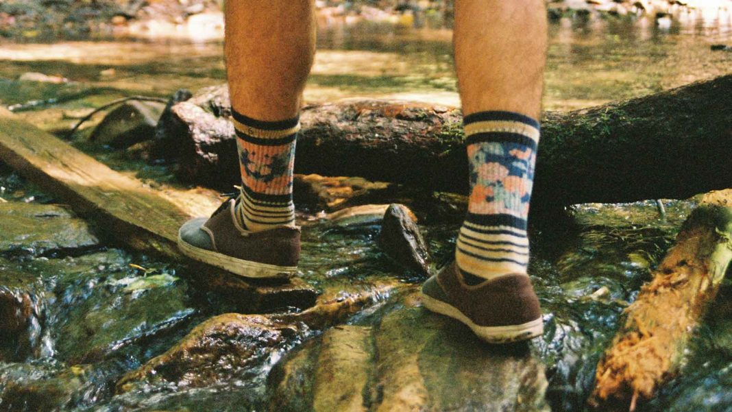 Tips-to-Follow-Before-Choosing-Hiking-Socks-on-FocusEverything