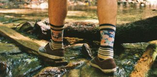 Tips-to-Follow-Before-Choosing-Hiking-Socks-on-FocusEverything