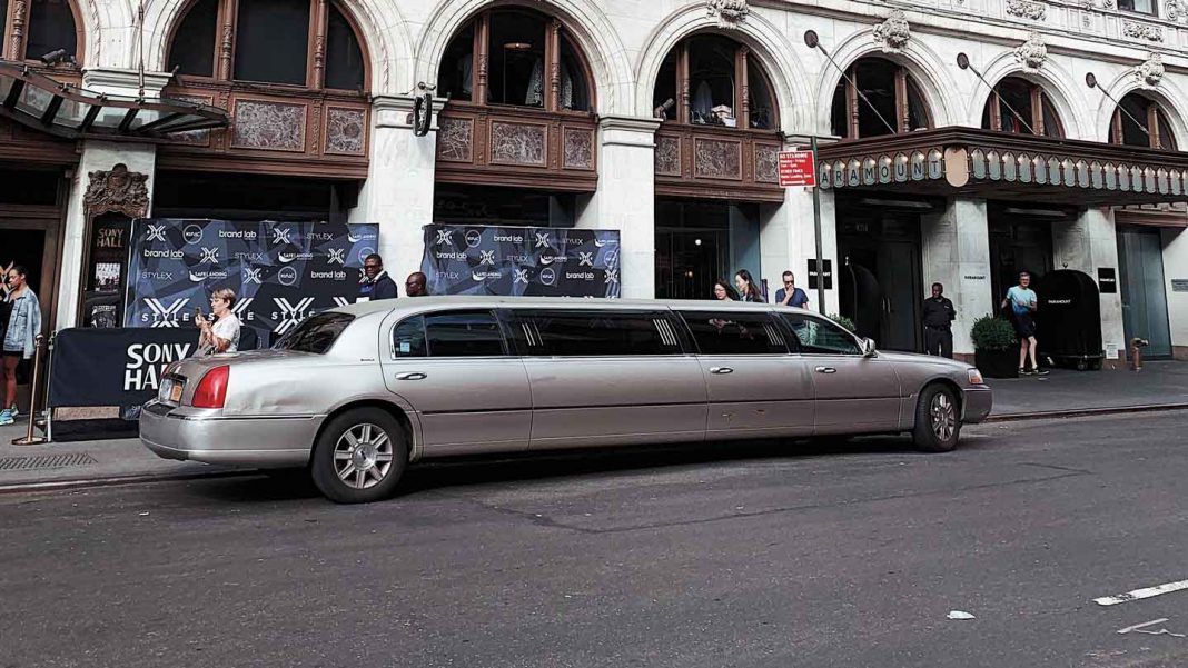 Tips-To-Pick-the-Great-Limo-for-the-Wedding-Event-on-focuseverything
