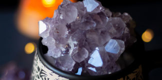 5-Best-Ways-to-Solve-your-Daily-Life-Problems-with-Crystals-on-focuseverything-net