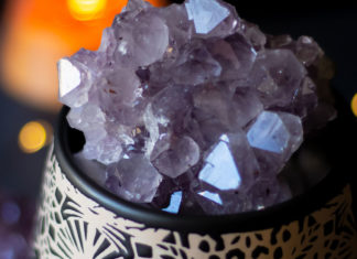 5-Best-Ways-to-Solve-your-Daily-Life-Problems-with-Crystals-on-focuseverything-net