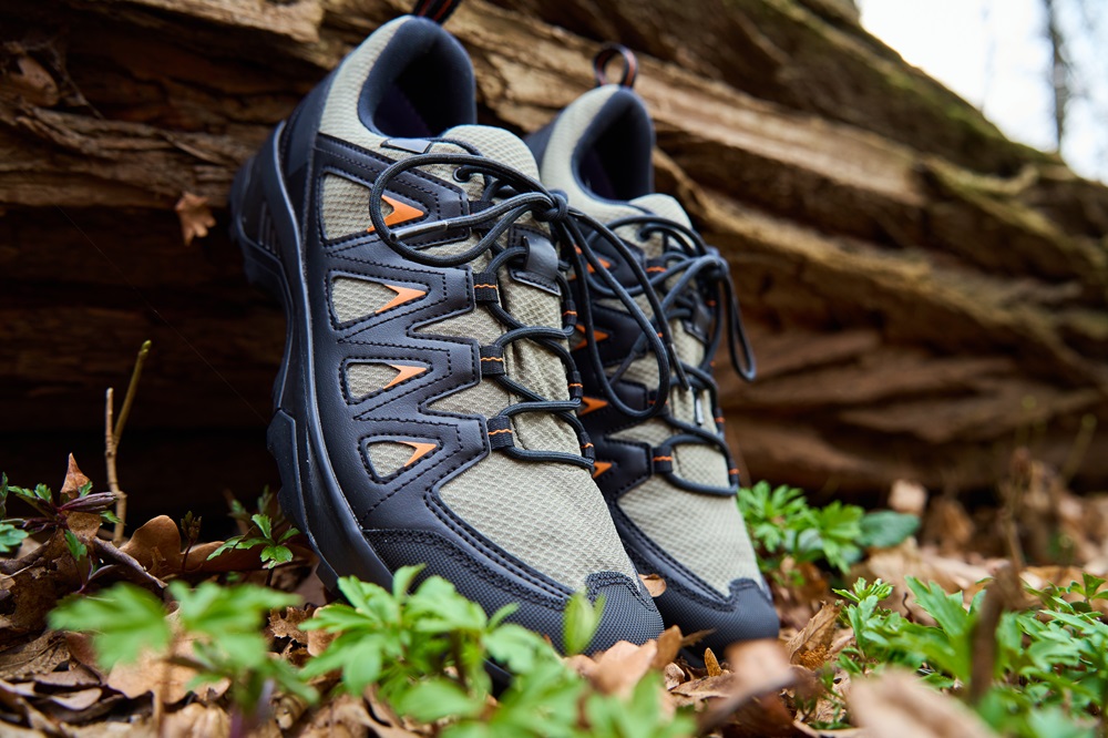 mountain climbing boots